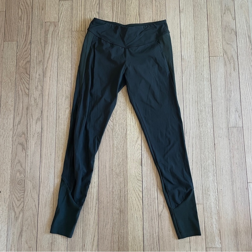 Oakley Women’s Dark Green Olive Performance Leggings Size XS